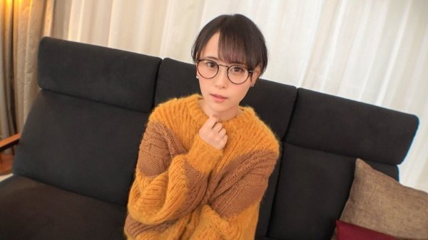 【初撮り】【初心な美白肌】【好奇心旺盛早熟ムスメ】経験人数1人だけの初心なメガネ少女が登場。夢を追いかける役者の卵が、カメラの前で本能のままに痴態を晒して.. ネットでAV応募→AV体験撮影 1693 MGS