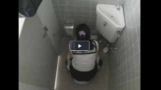 [素人]Public toilet voyeur 2